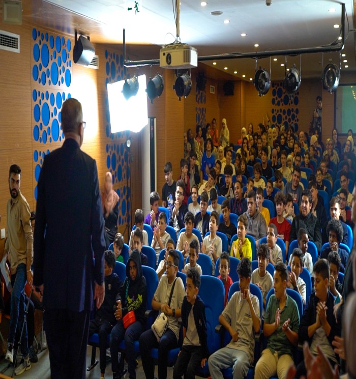 A dose of optimism and motivation was delivered by the General Manager of Awael International Schools, Mr. Samih Al-Sheikh, to the students during their first group meeting